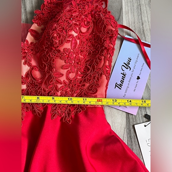 NWT Ed Young Red Lace Prom Dress Size Small - Picture 12 of 14
